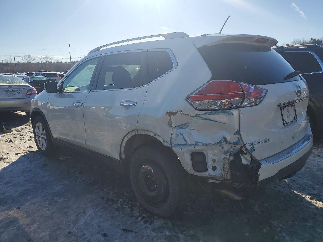 2015 NISSAN ROGUE