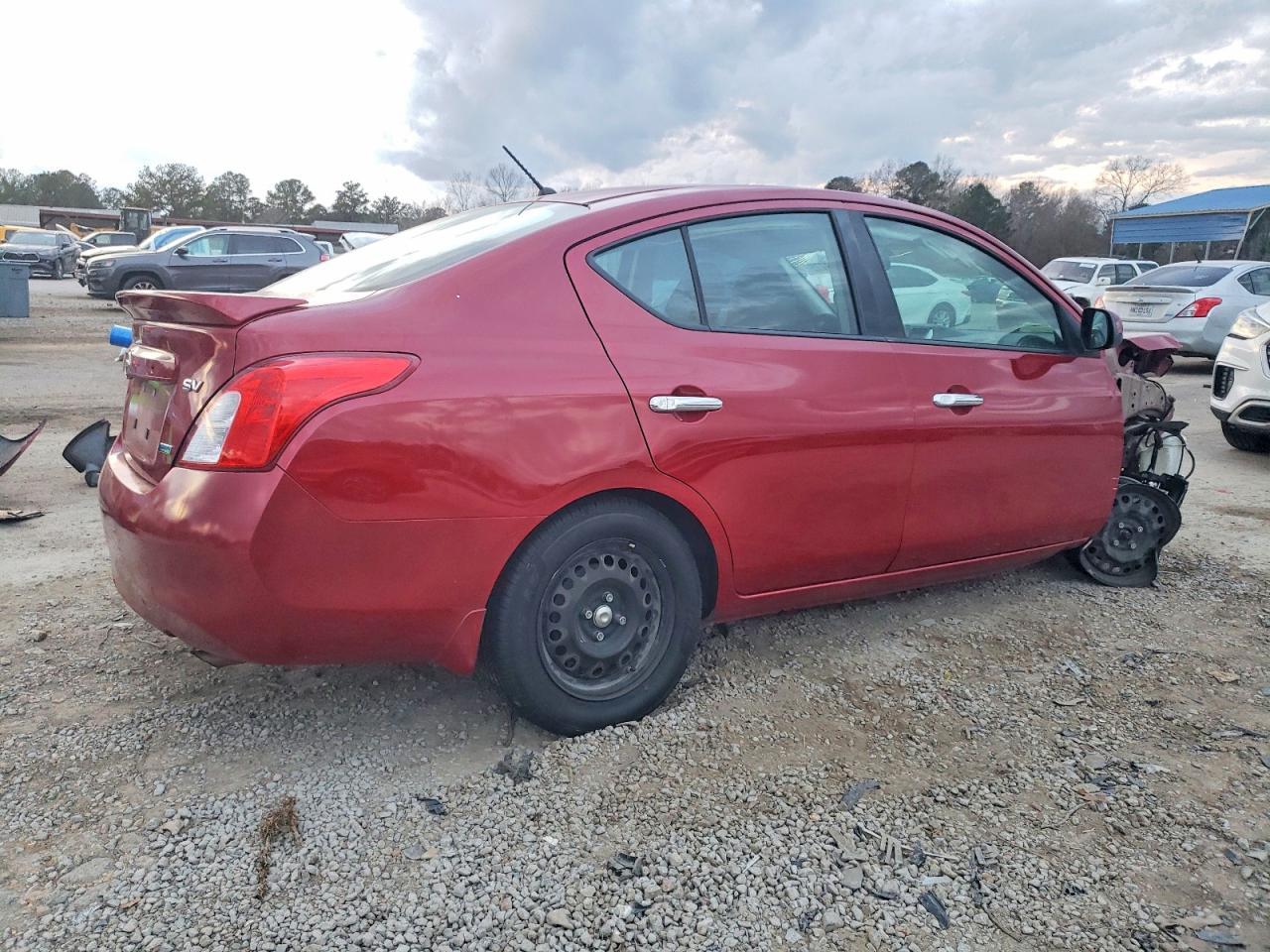 2014 NISSAN VERSA