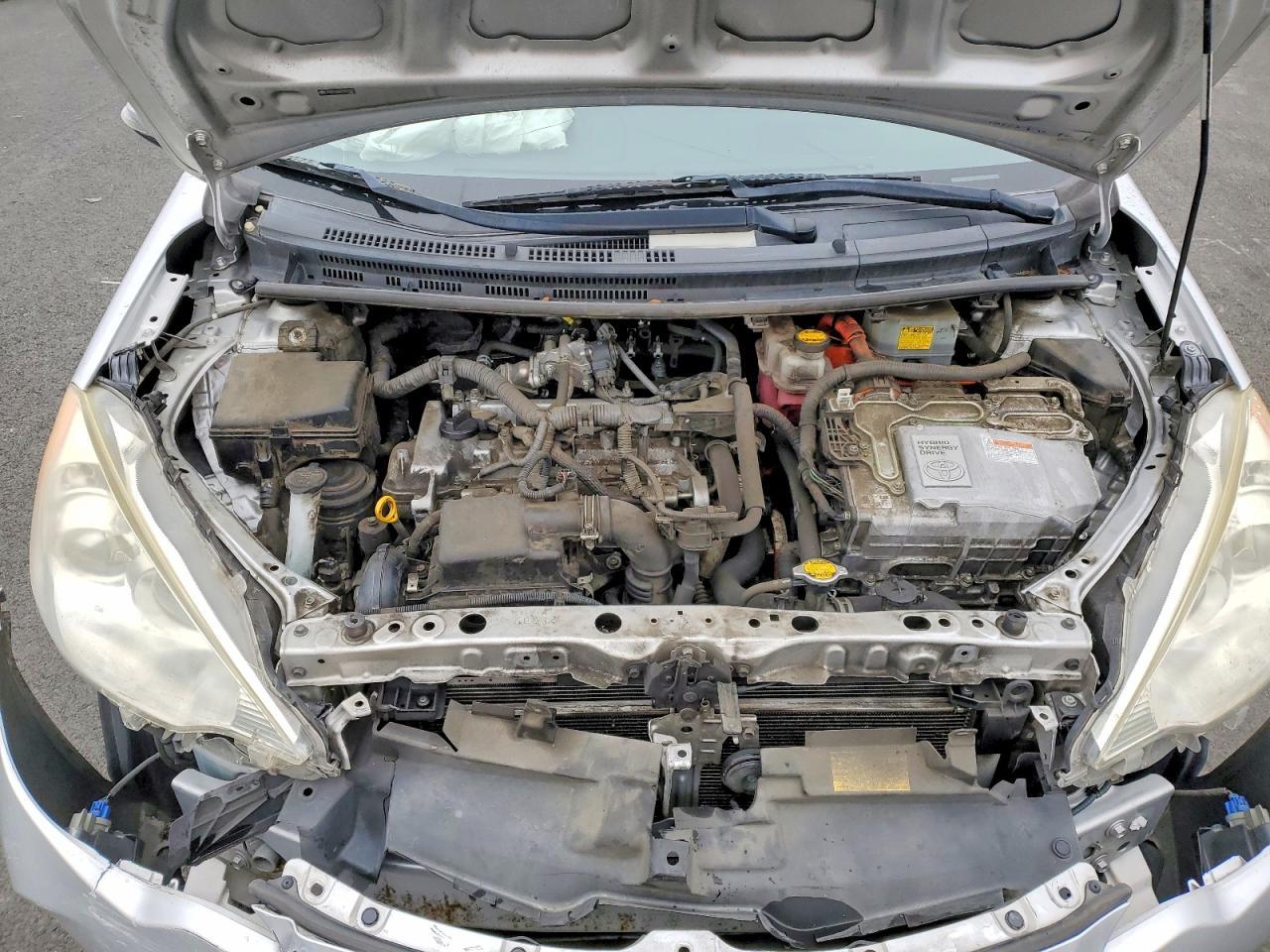 2014 TOYOTA Prius c