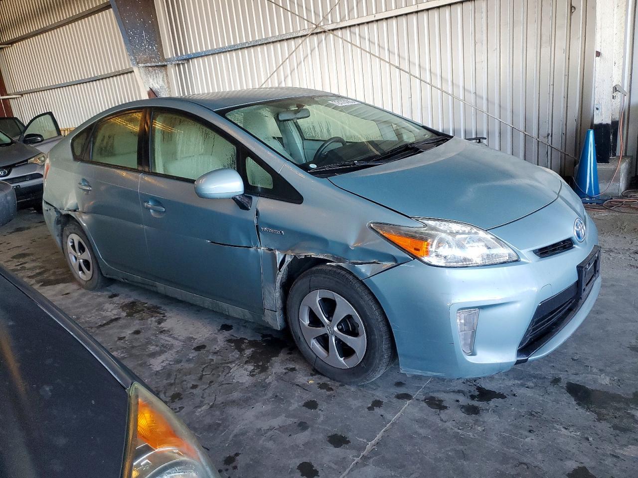 2013 TOYOTA PRIUS