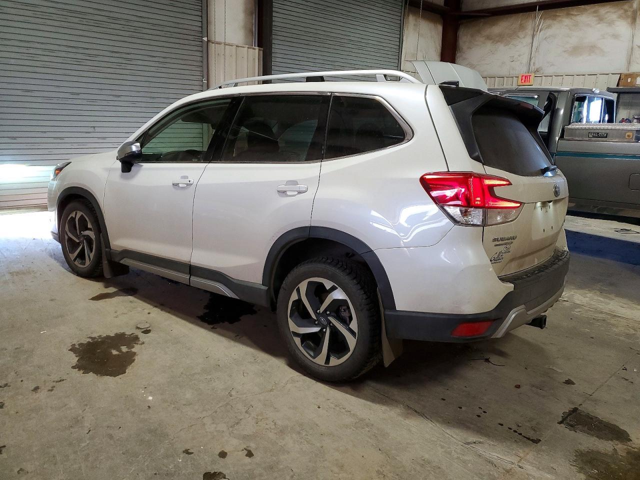 2024 SUBARU FORESTER