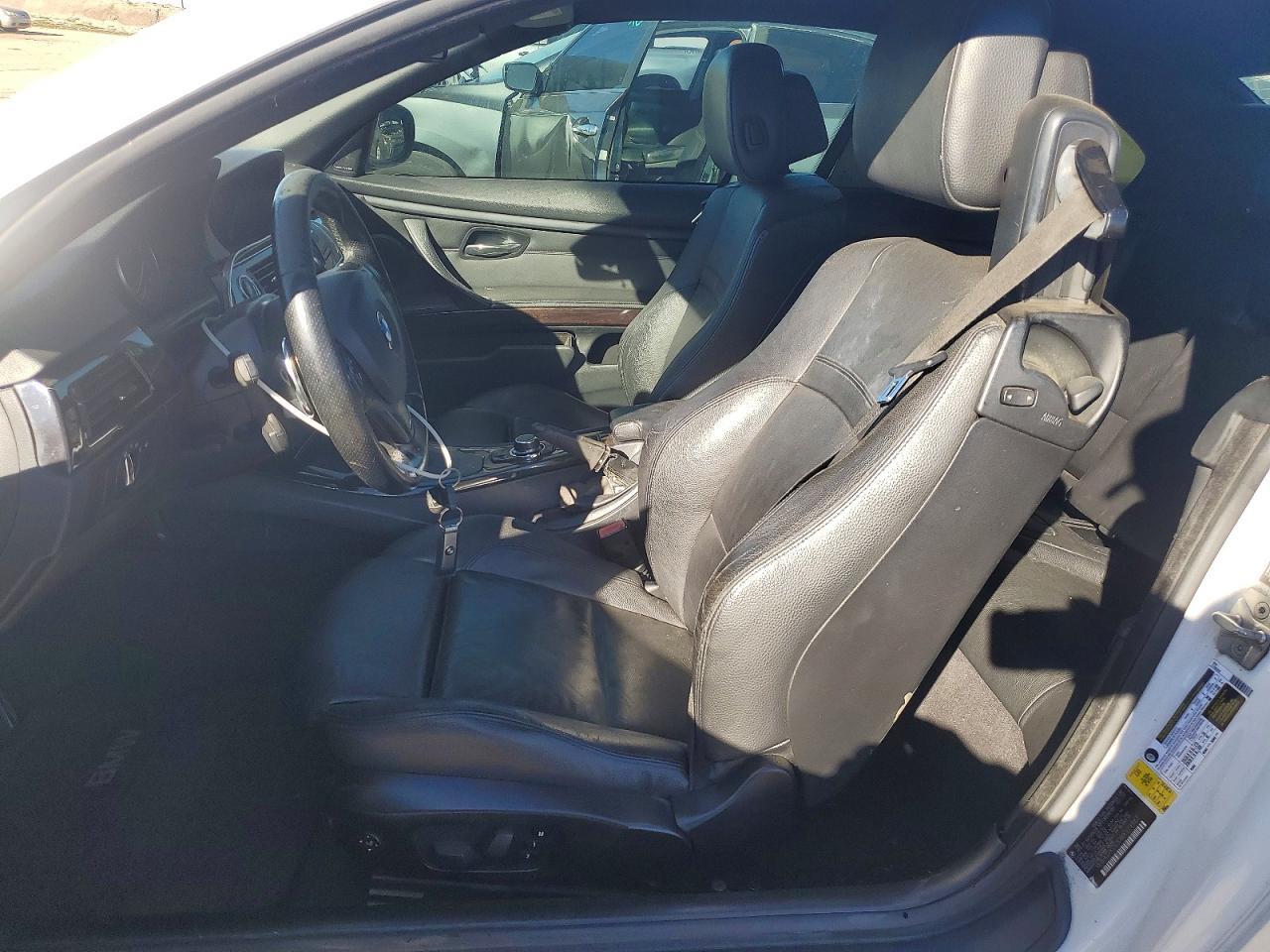 2011 BMW 3 SERIES
