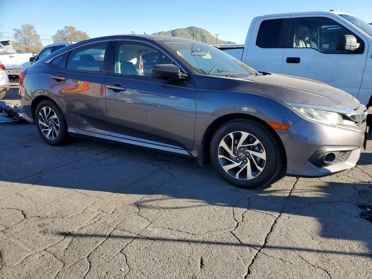 2018 HONDA CIVIC
