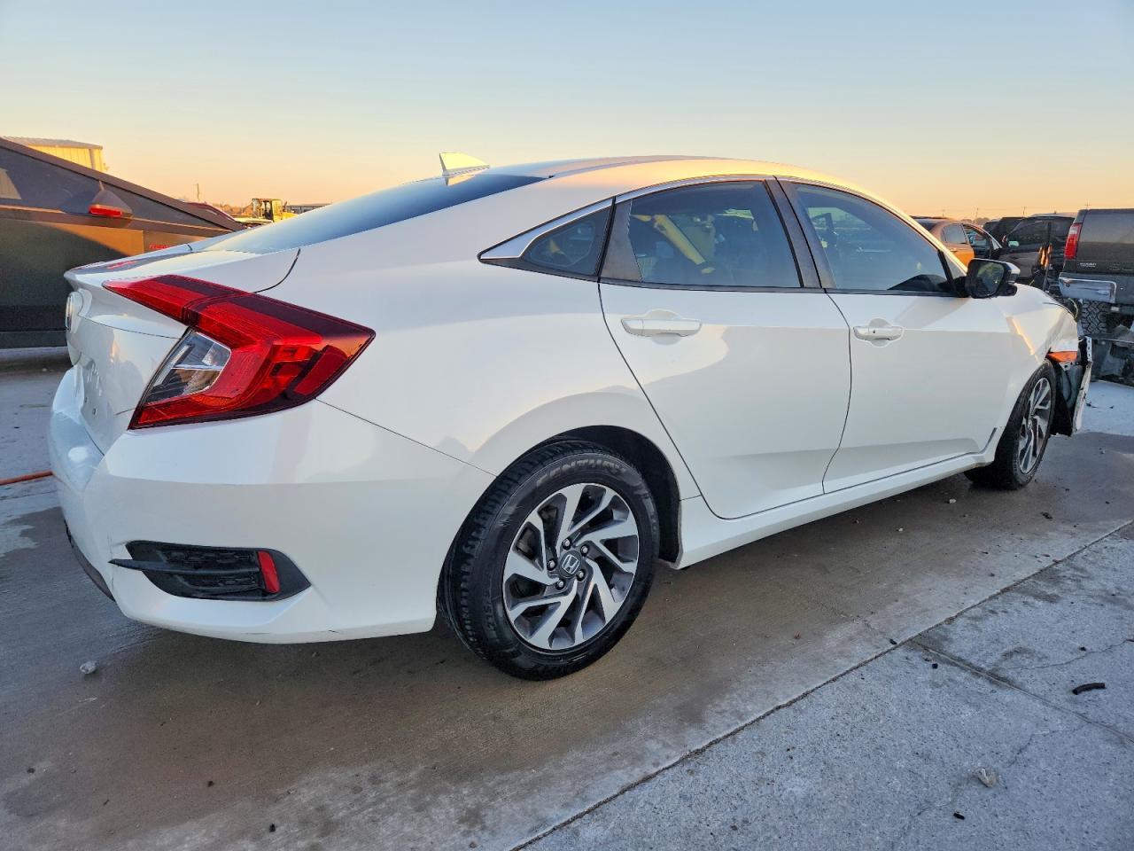 2018 HONDA CIVIC
