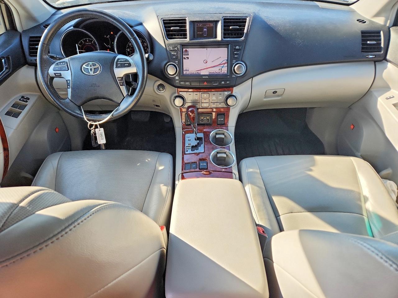2012 TOYOTA HIGHLANDER