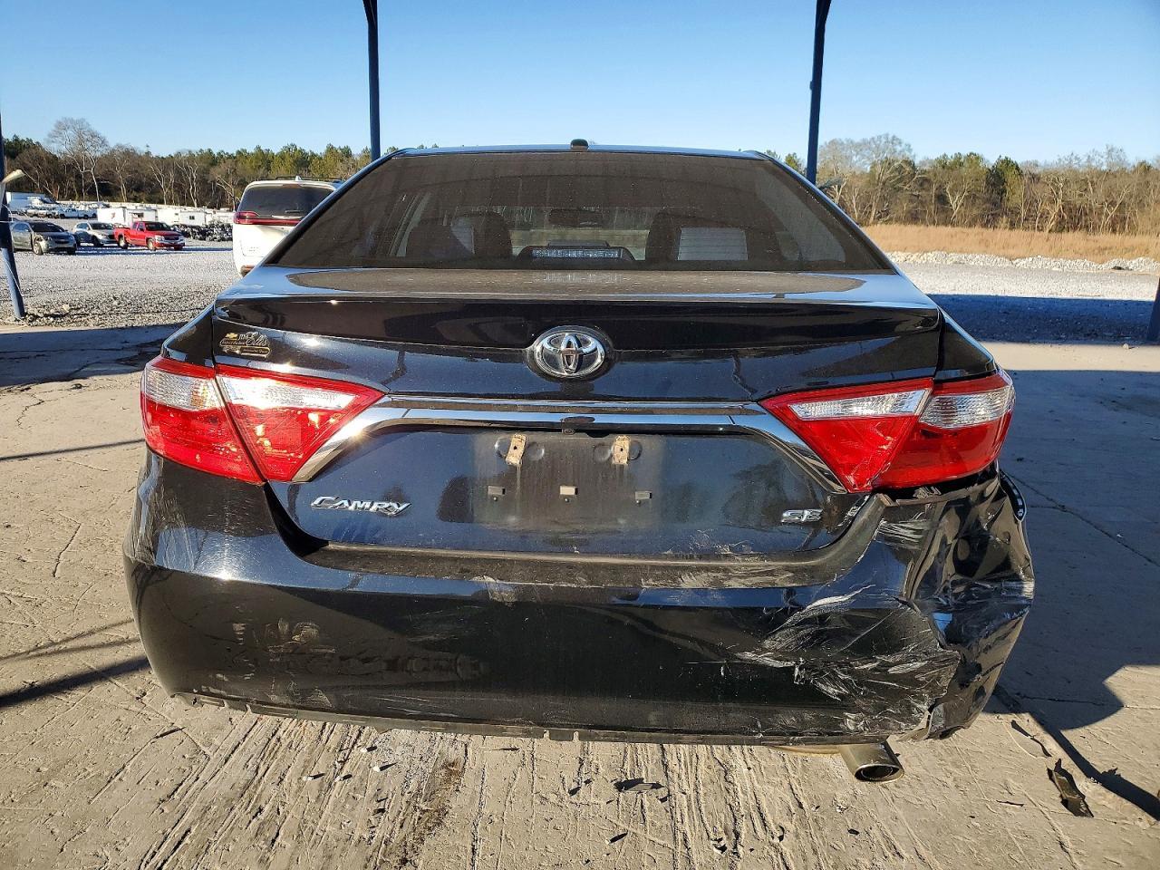 2015 TOYOTA CAMRY