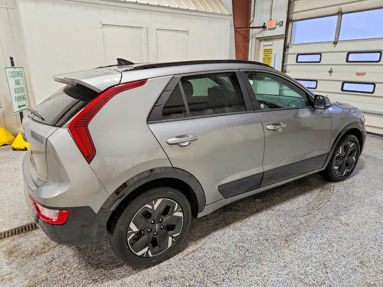 2023 KIA Niro