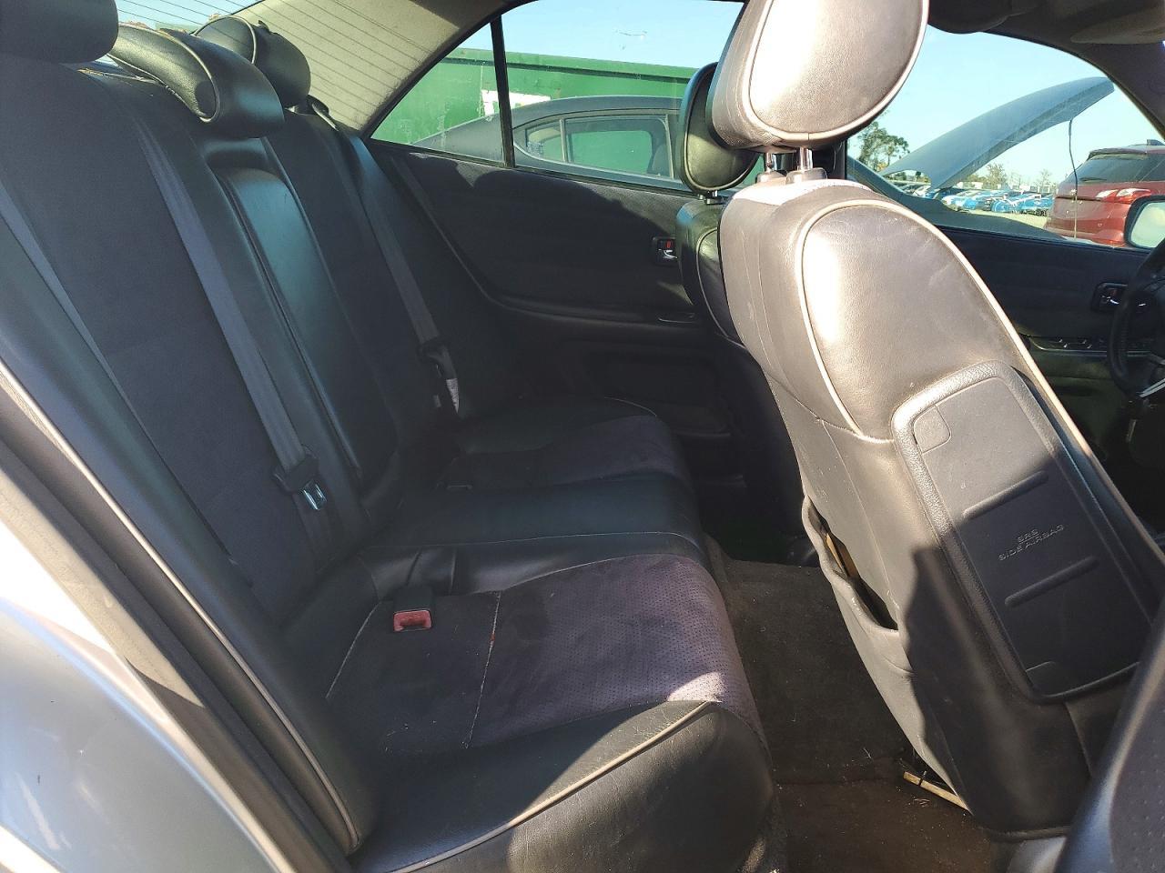 2002 LEXUS IS 300