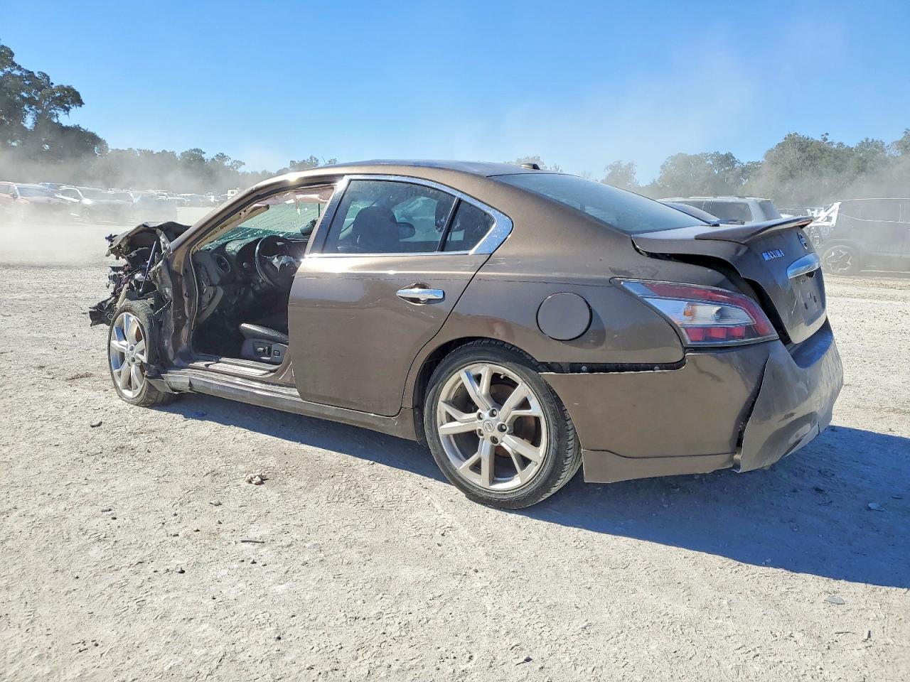 2012 NISSAN Maxima