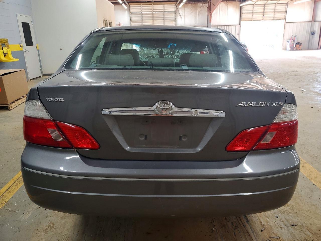 2003 TOYOTA Avalon