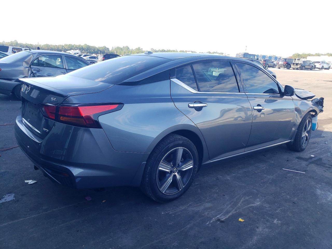2019 NISSAN ALTIMA