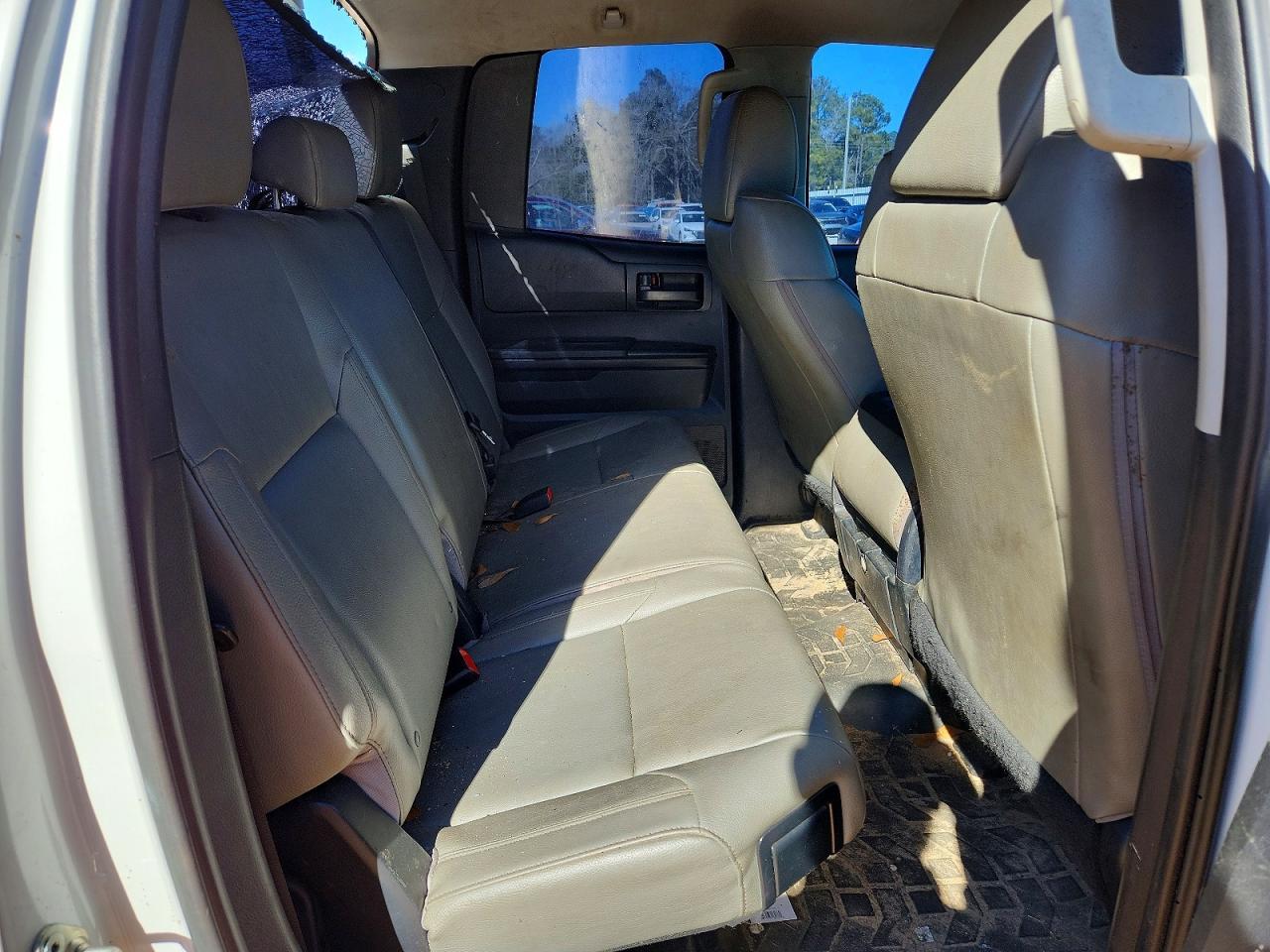 2016 TOYOTA TUNDRA