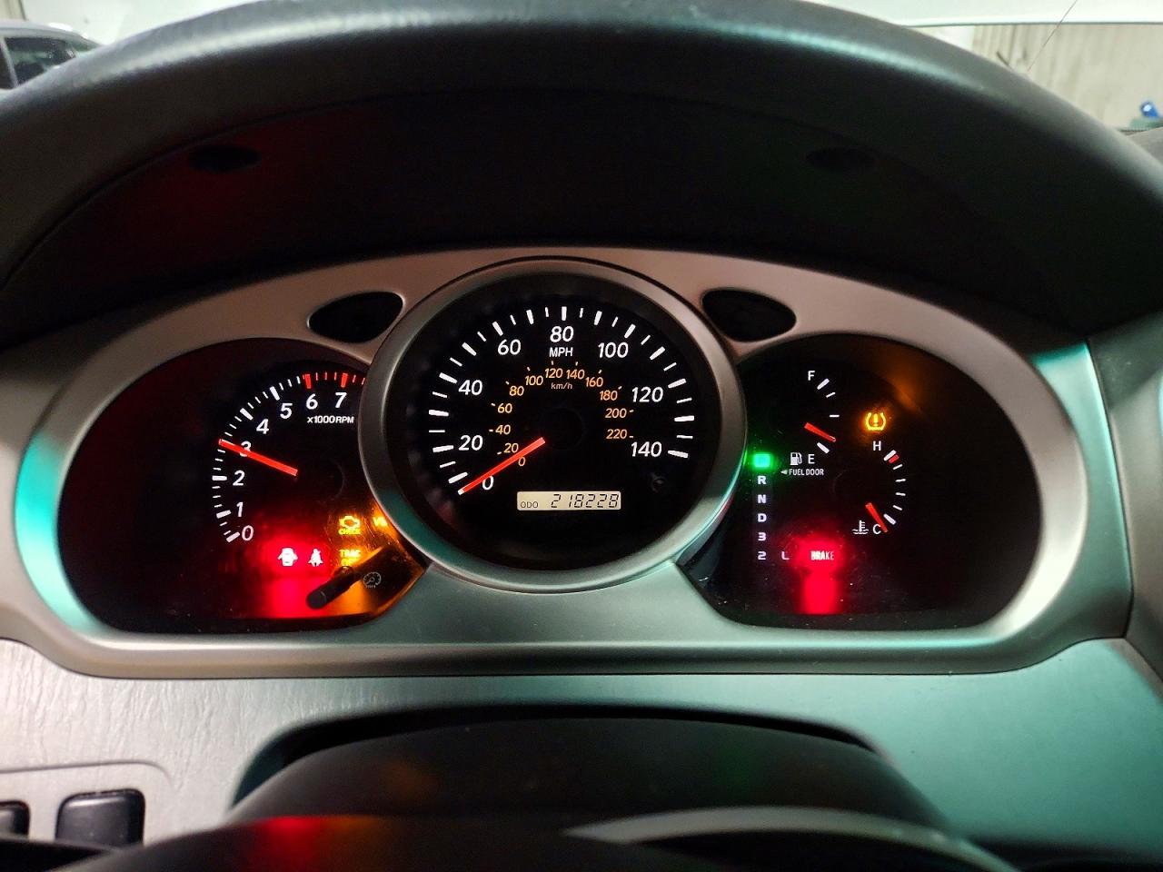2005 TOYOTA HIGHLANDER