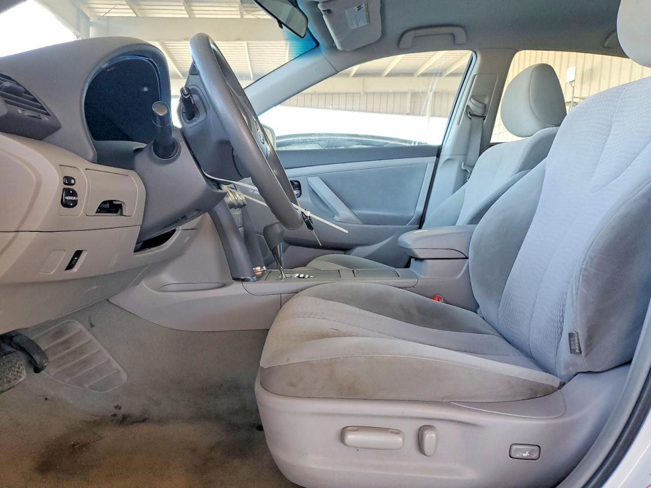 2011 TOYOTA CAMRY