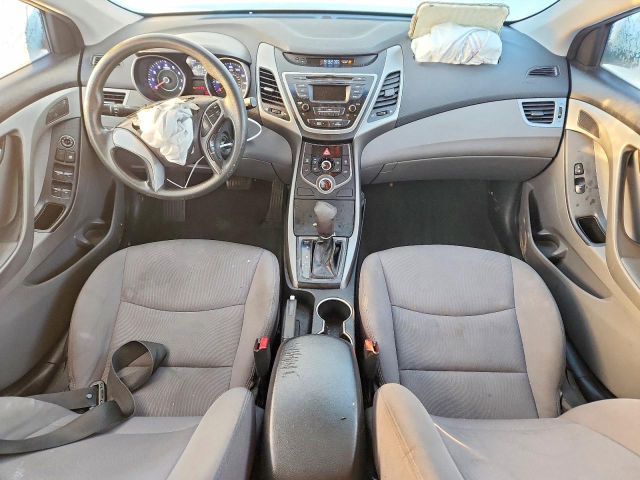 2016 HYUNDAI ELANTRA
