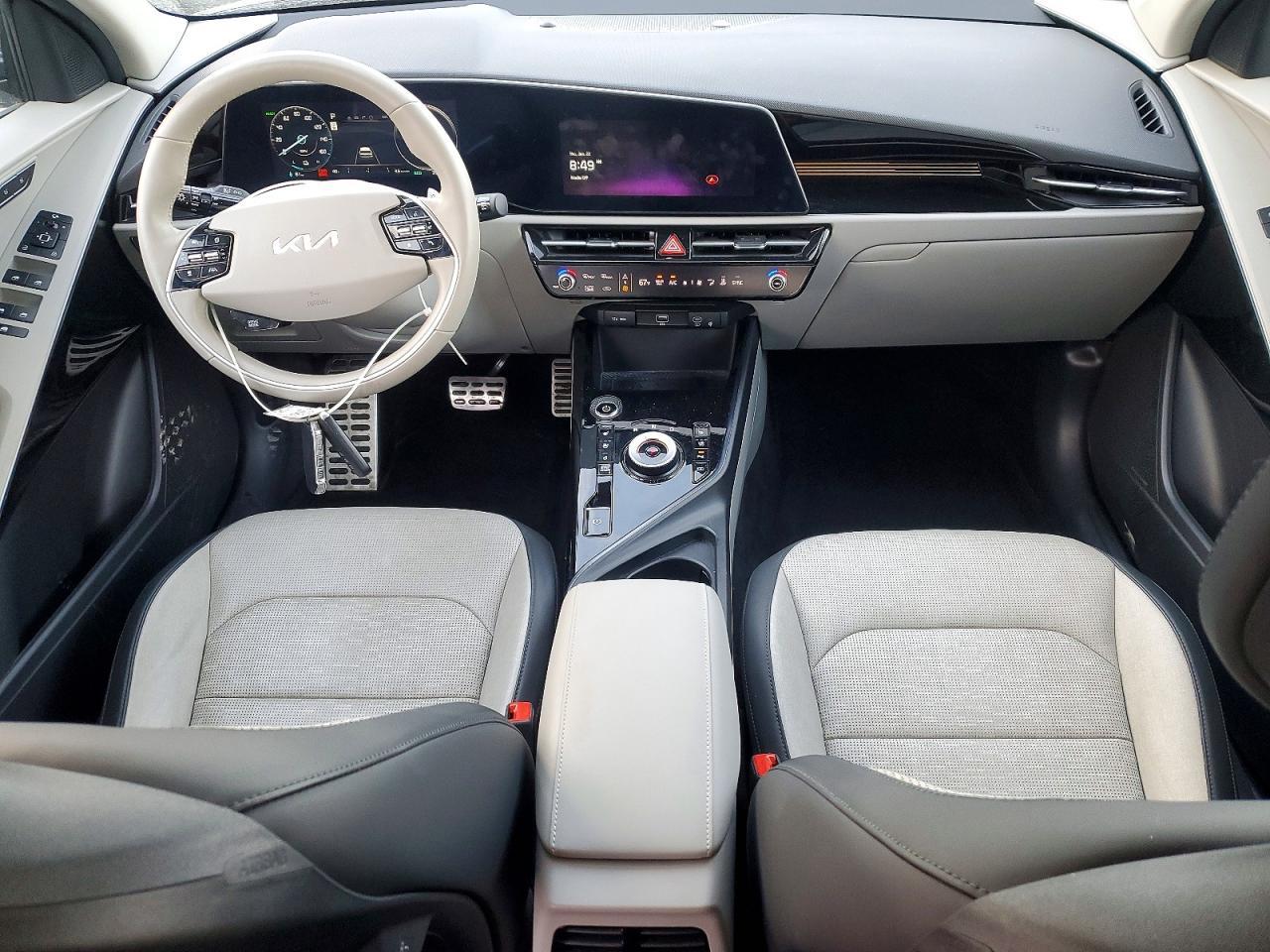 2023 KIA Niro