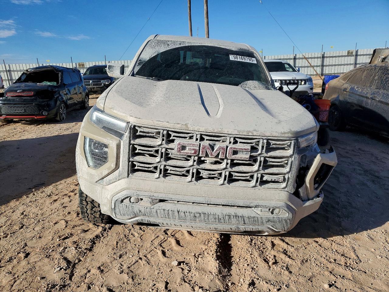 2024 GMC CANYON