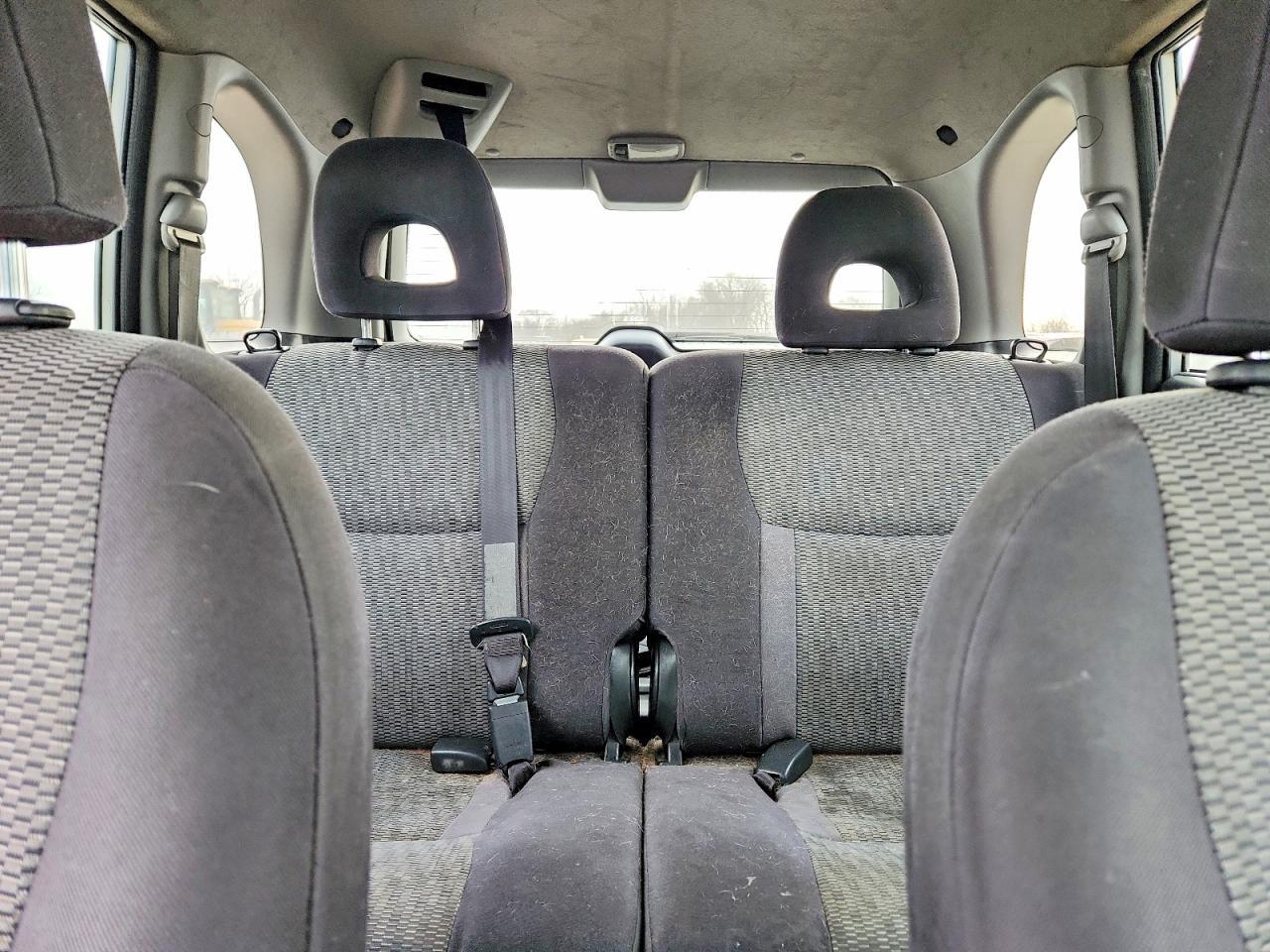 2004 TOYOTA RAV4