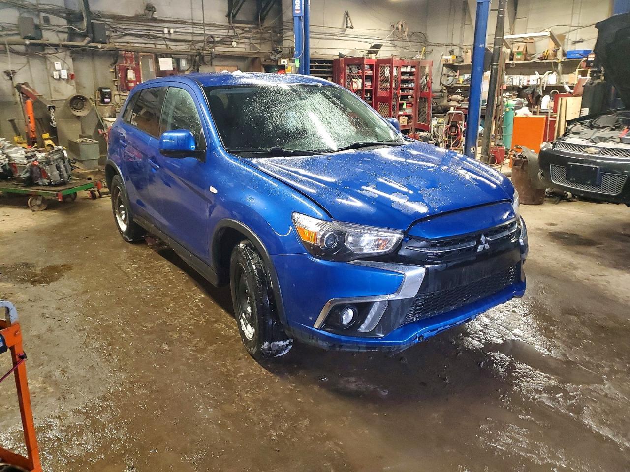 2018 MITSUBISHI RVR