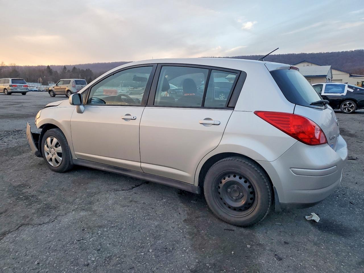 2009 NISSAN VERSA