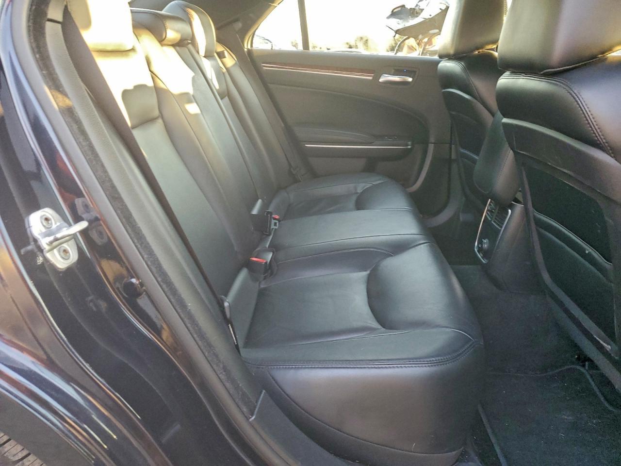 2012 CHRYSLER 300