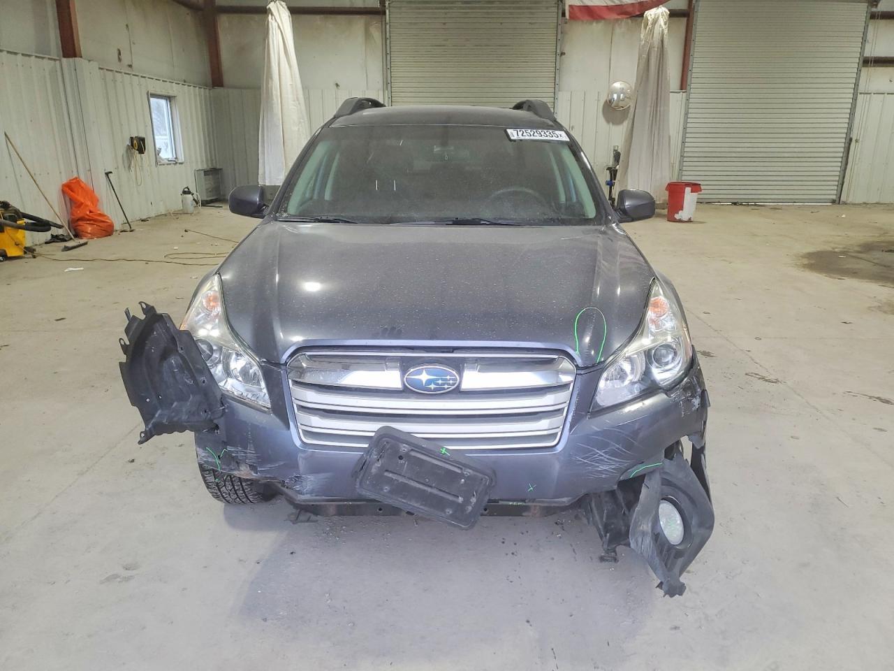 2014 SUBARU Outback