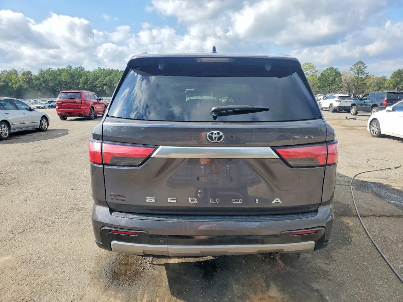 2023 TOYOTA Sequoia