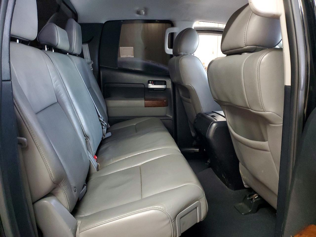 2012 TOYOTA TUNDRA