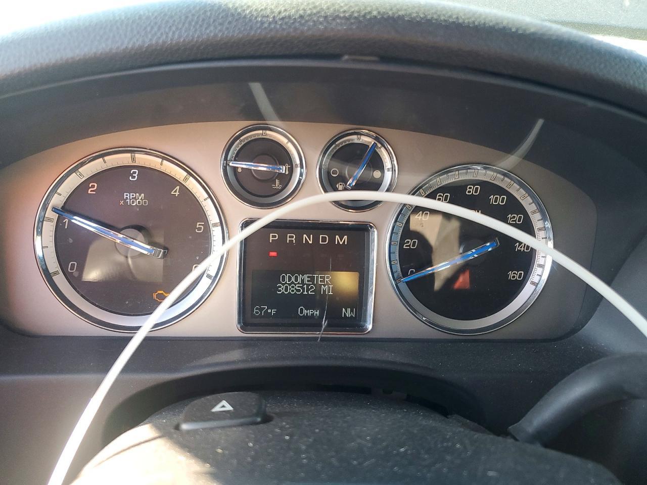 2010 CADILLAC ESCALADE