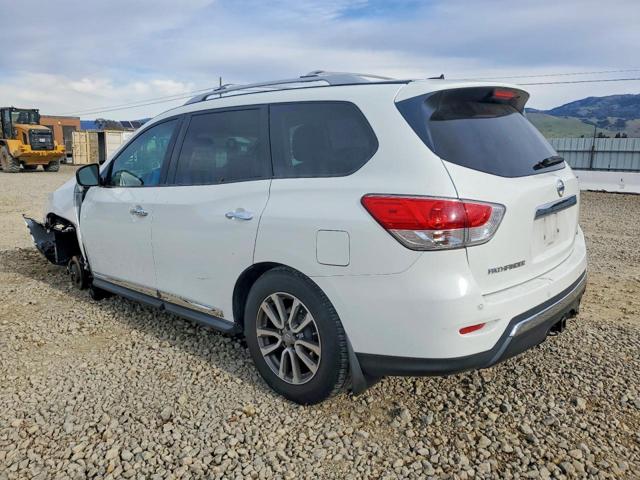 2015 NISSAN PATHFINDER