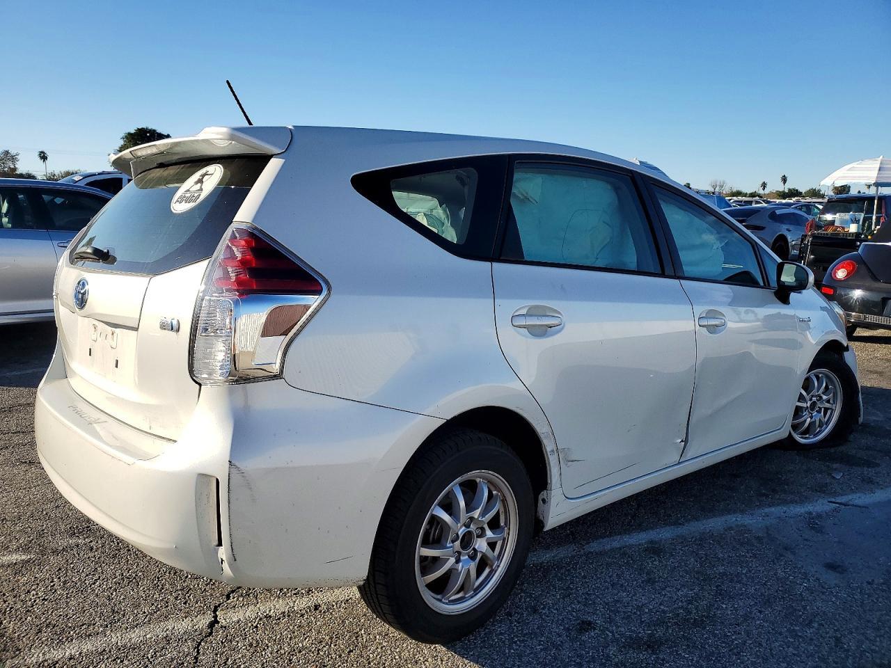 2015 TOYOTA PRIUS V