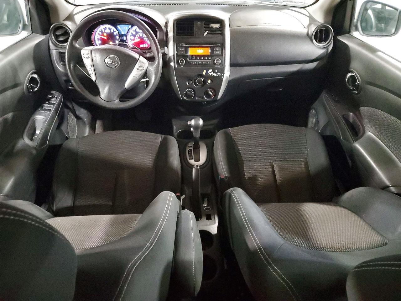2016 NISSAN VERSA