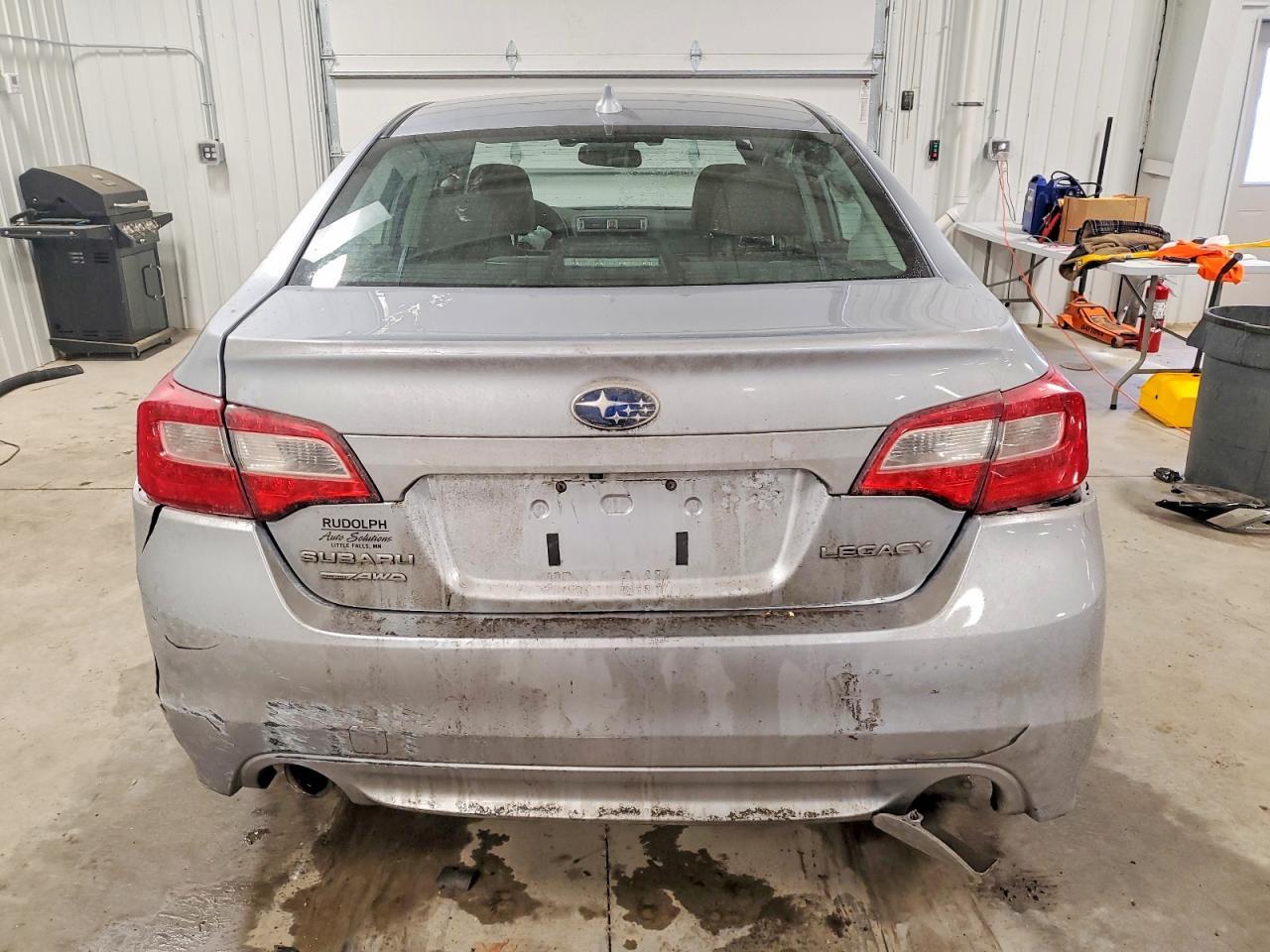 2016 SUBARU Legacy