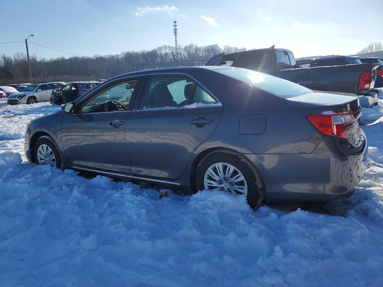 2012 TOYOTA CAMRY
