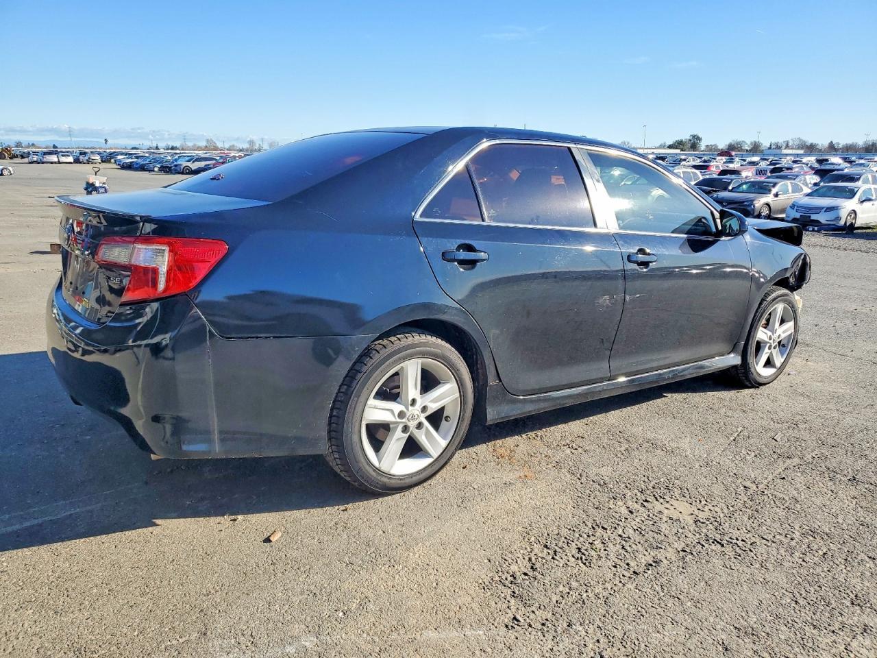 2013 TOYOTA CAMRY