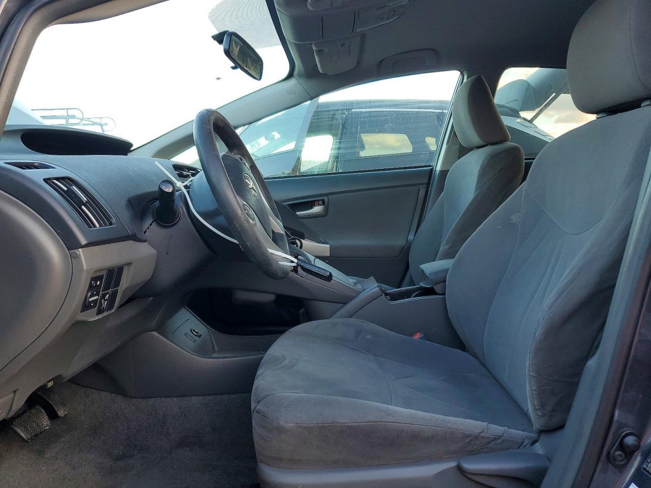 2011 TOYOTA PRIUS