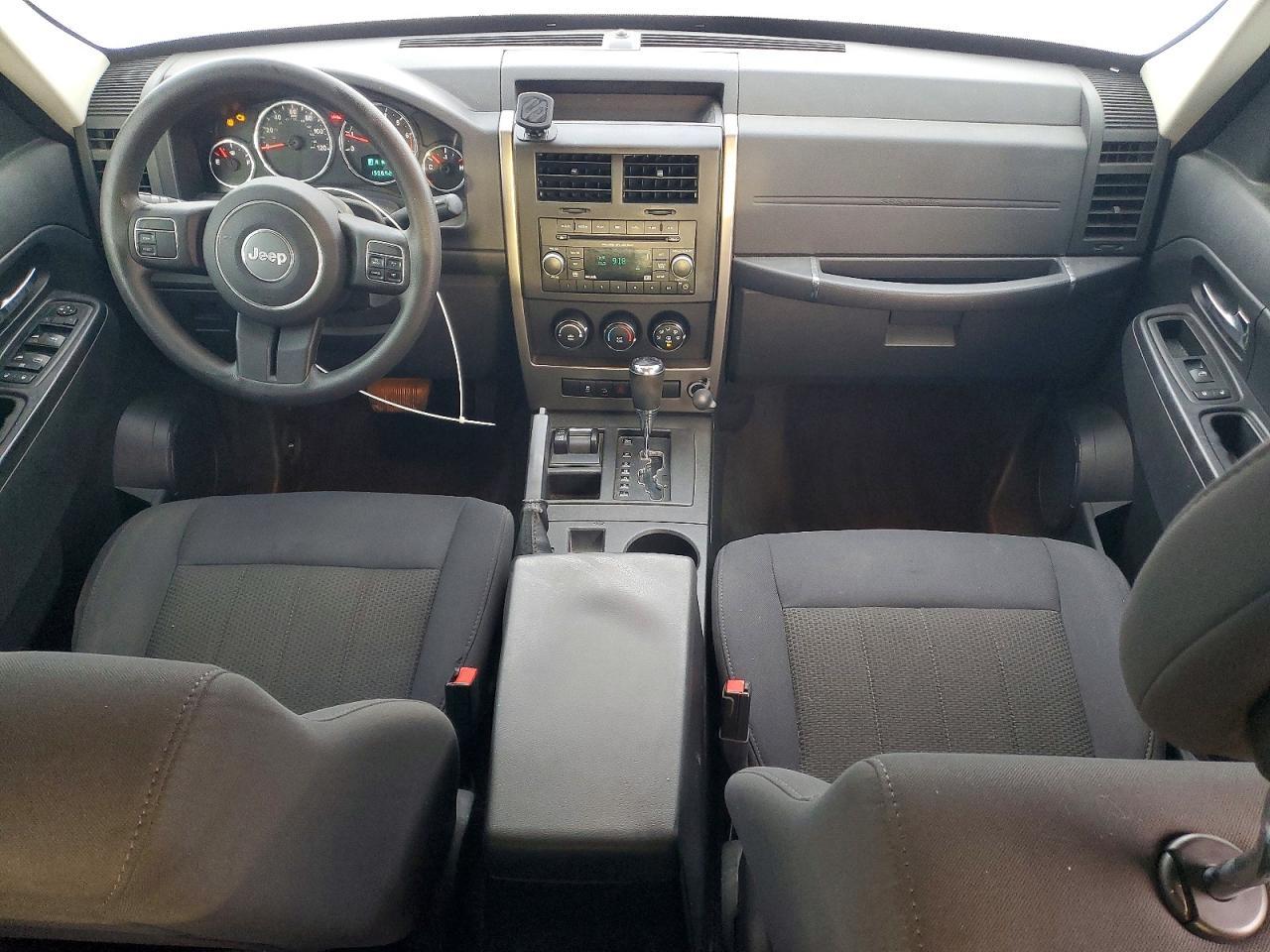 2012 JEEP Liberty