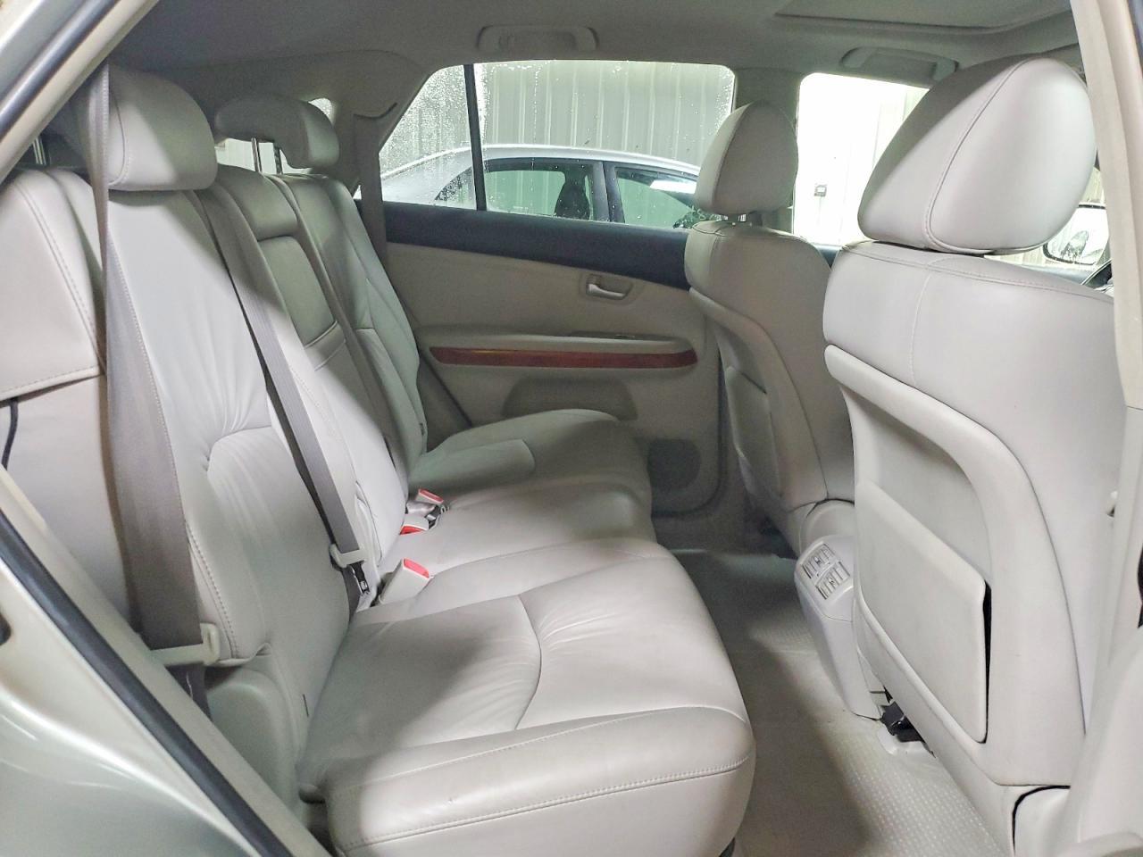 2004 LEXUS Rx 330