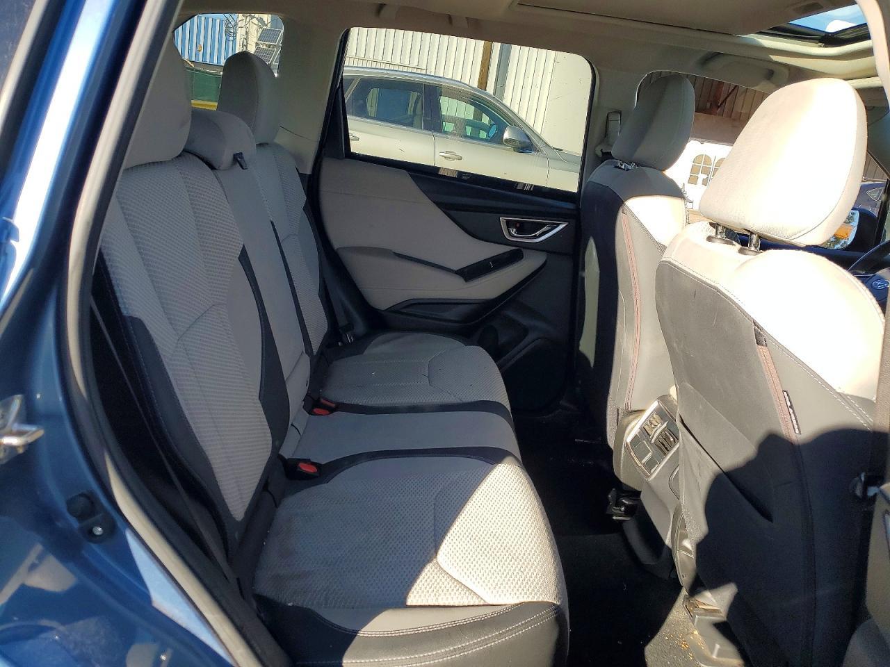 2019 SUBARU FORESTER