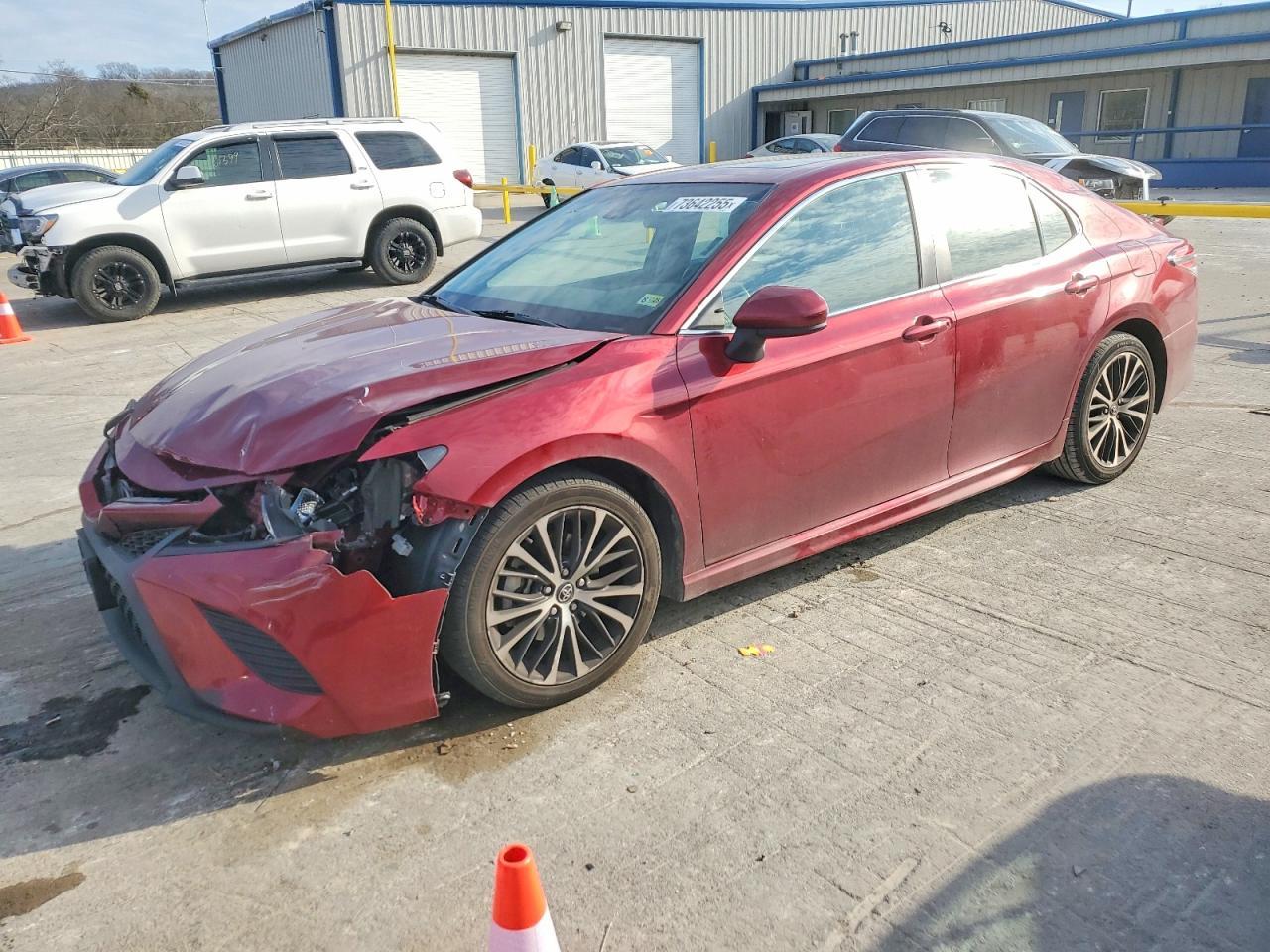 2018 TOYOTA CAMRY