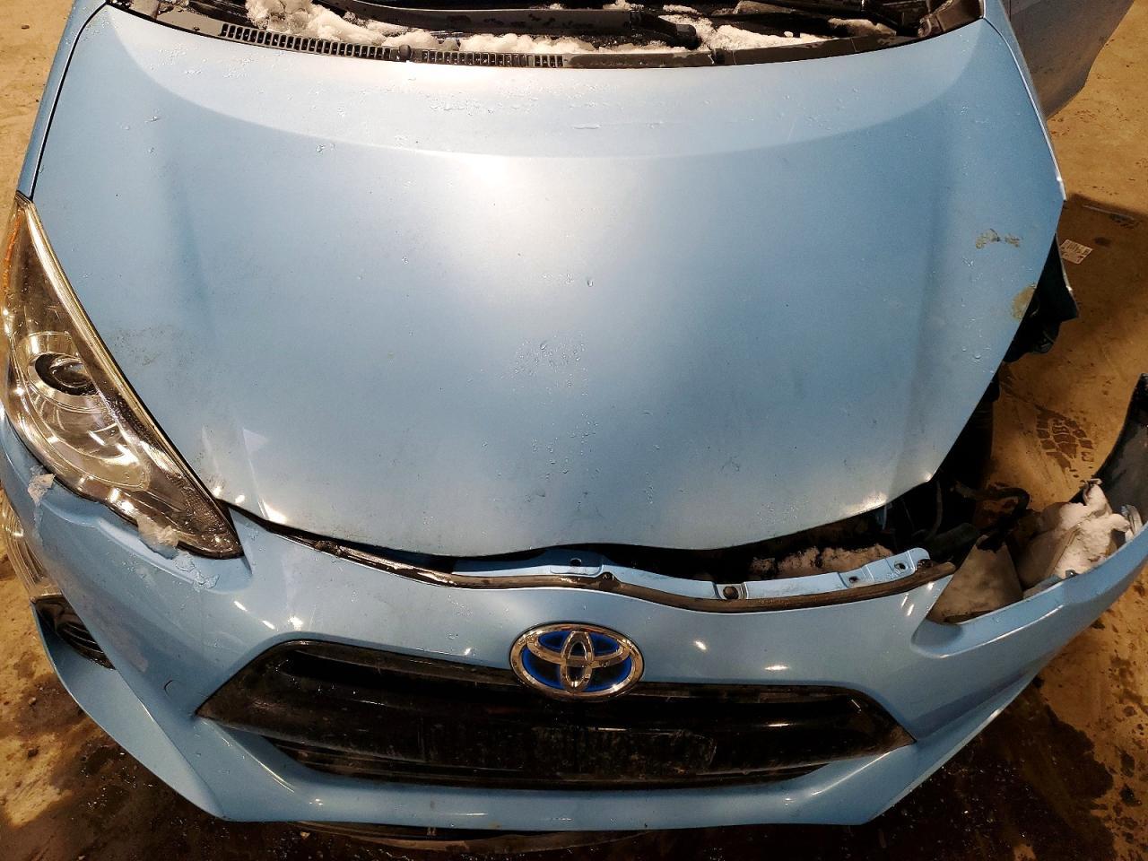 2015 TOYOTA Prius c