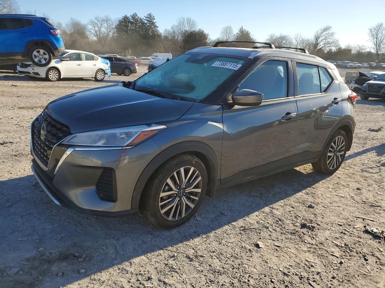 2024 NISSAN KICKS
