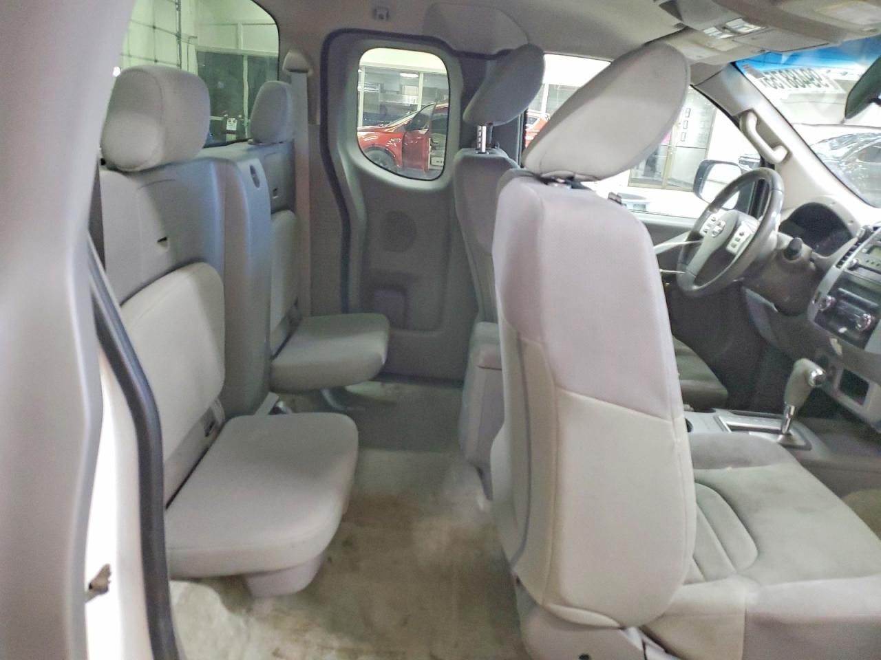 2016 NISSAN Frontier