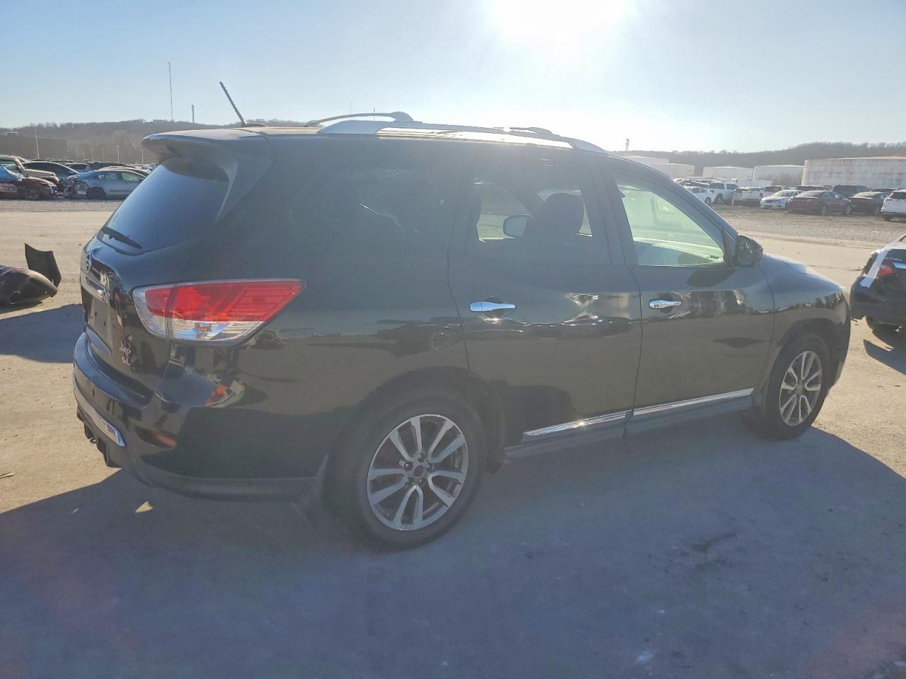 2015 NISSAN PATHFINDER