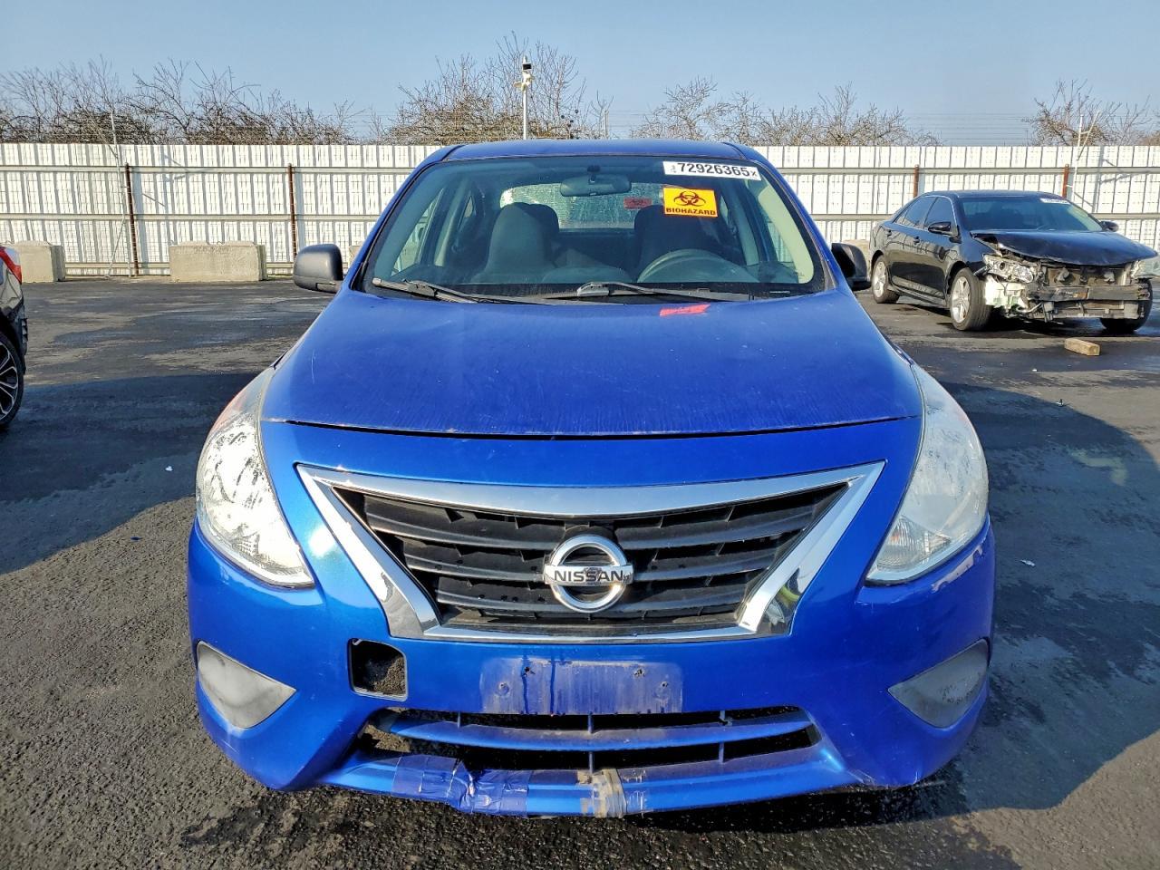 2015 NISSAN VERSA