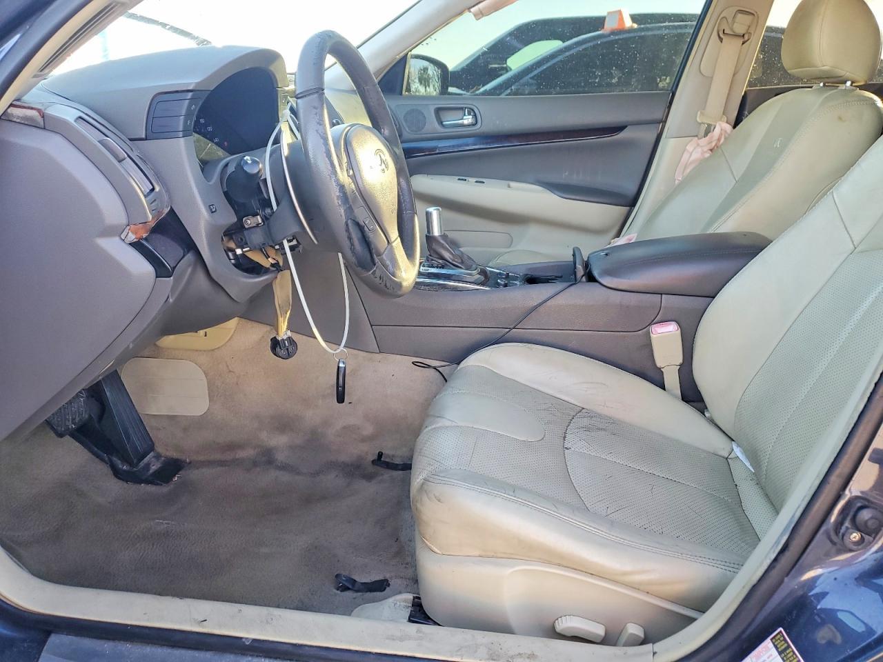 2012 INFINITI G37