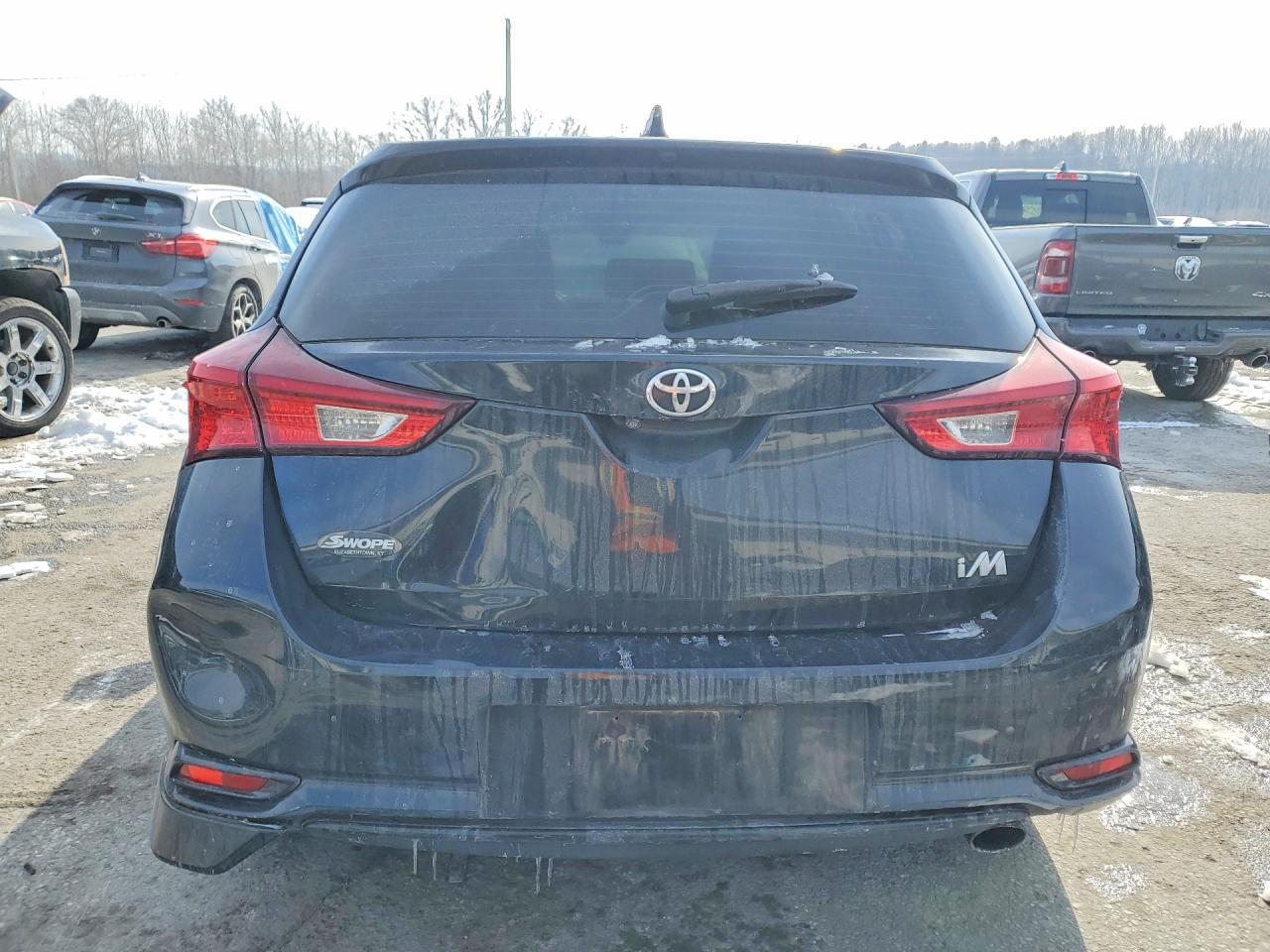 2018 TOYOTA COROLLA