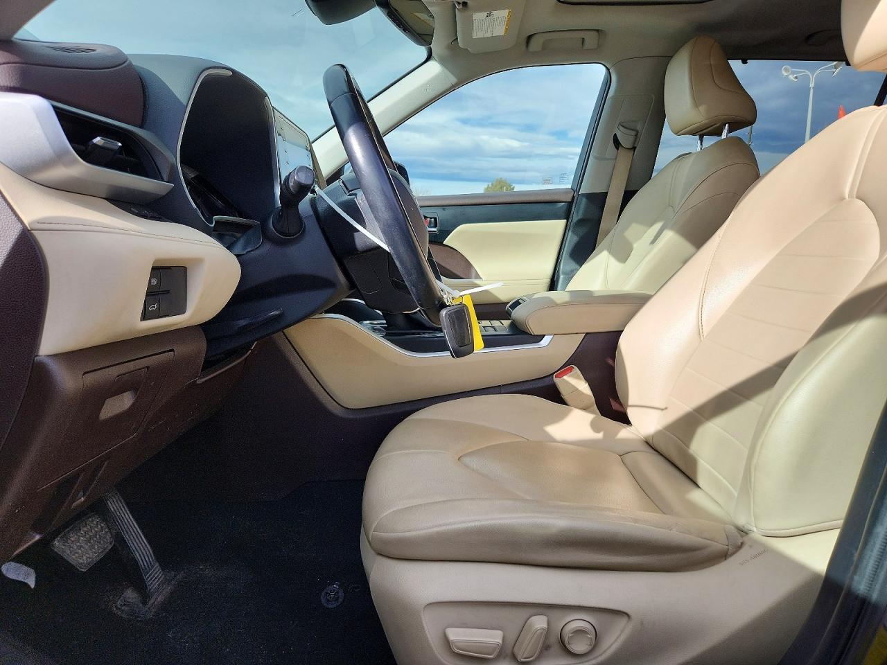 2020 TOYOTA HIGHLANDER