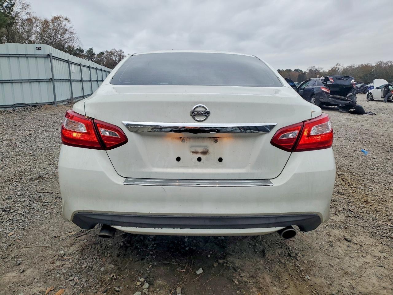 2017 NISSAN ALTIMA