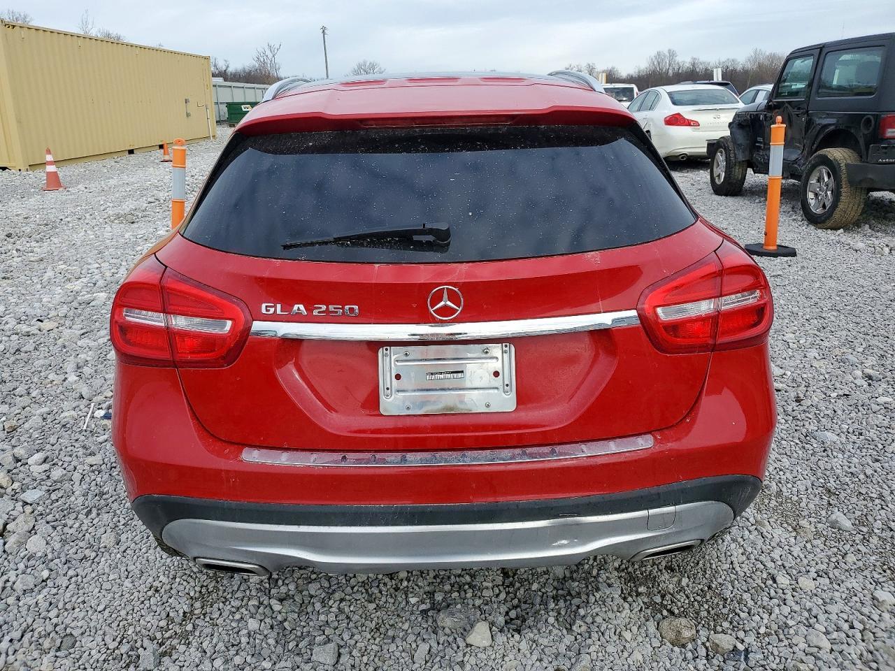 2017 MERCEDES-BENZ GLA-Class